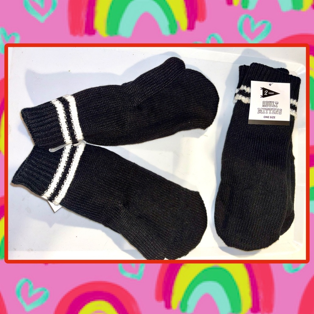 🧤🆕🧤Varsity Black and White Unisex Mittens-2 Pair